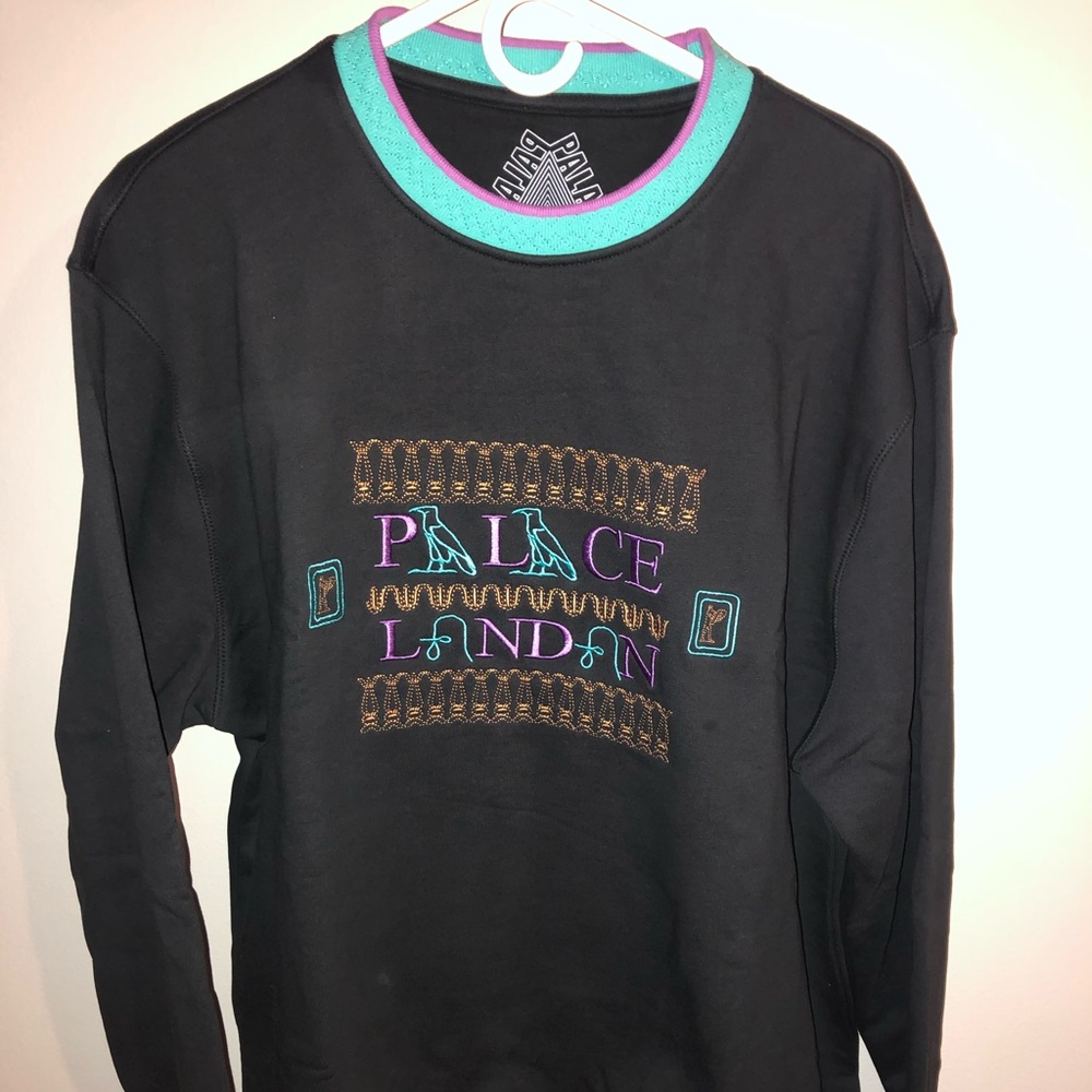 Palace groovy London crewneck